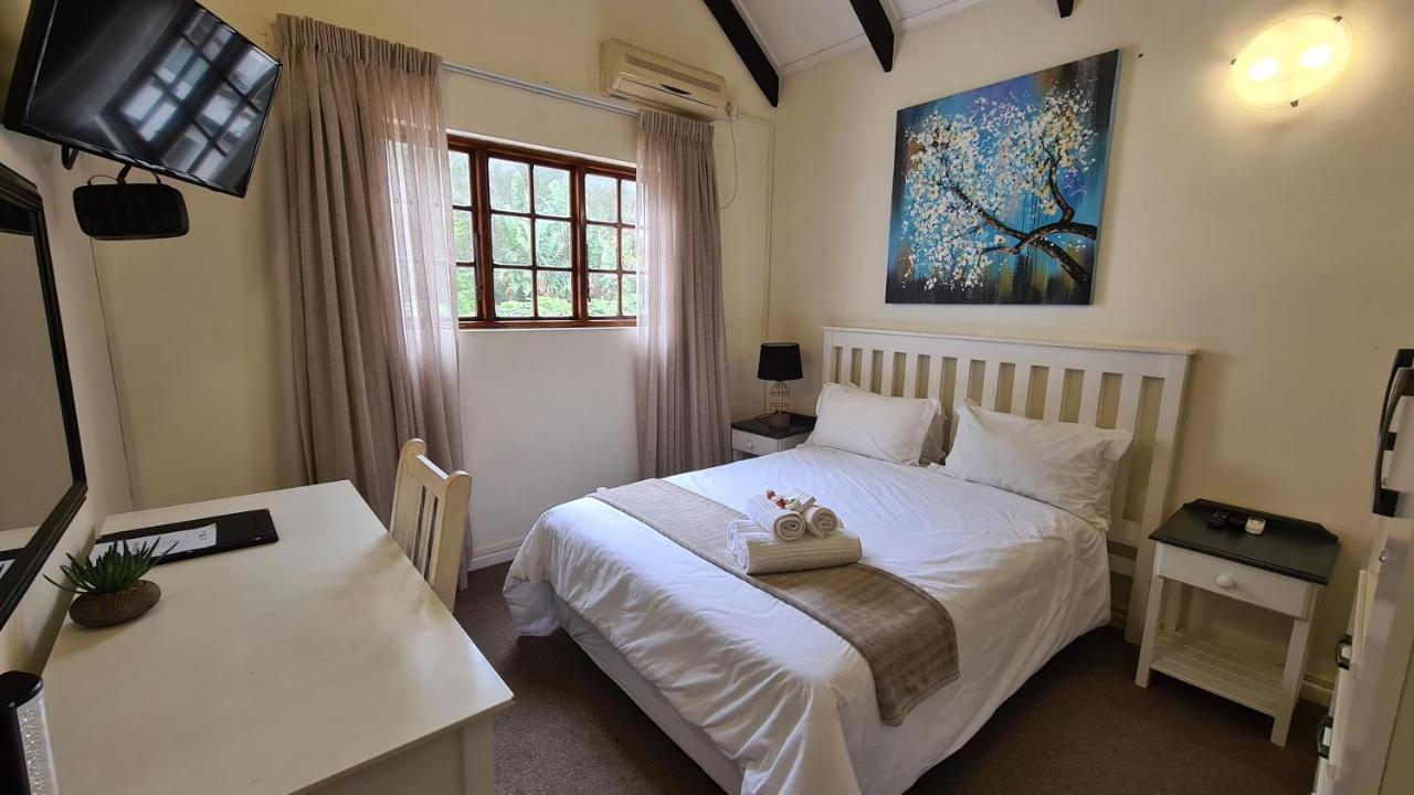 Hathaway Guest House East London Bagian luar foto