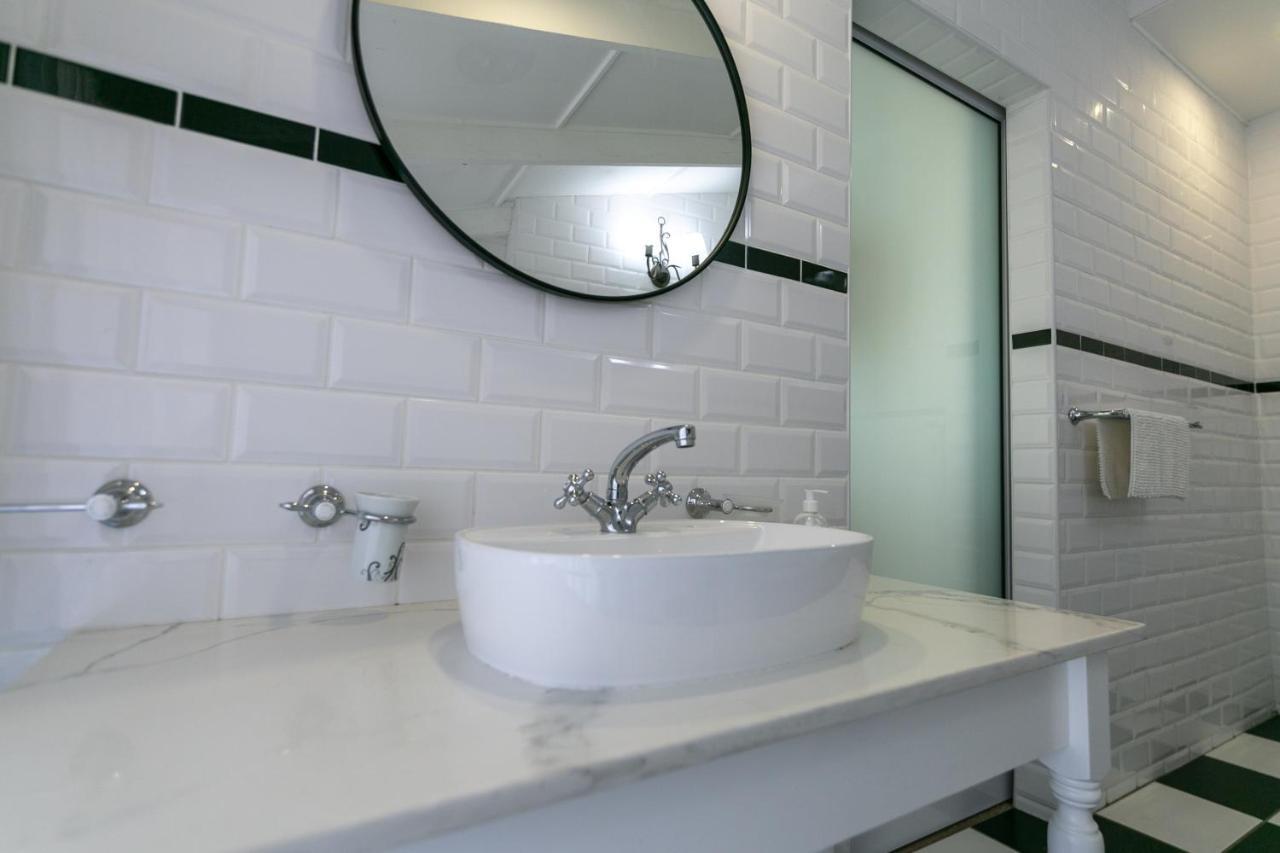 Hathaway Guest House East London Bagian luar foto