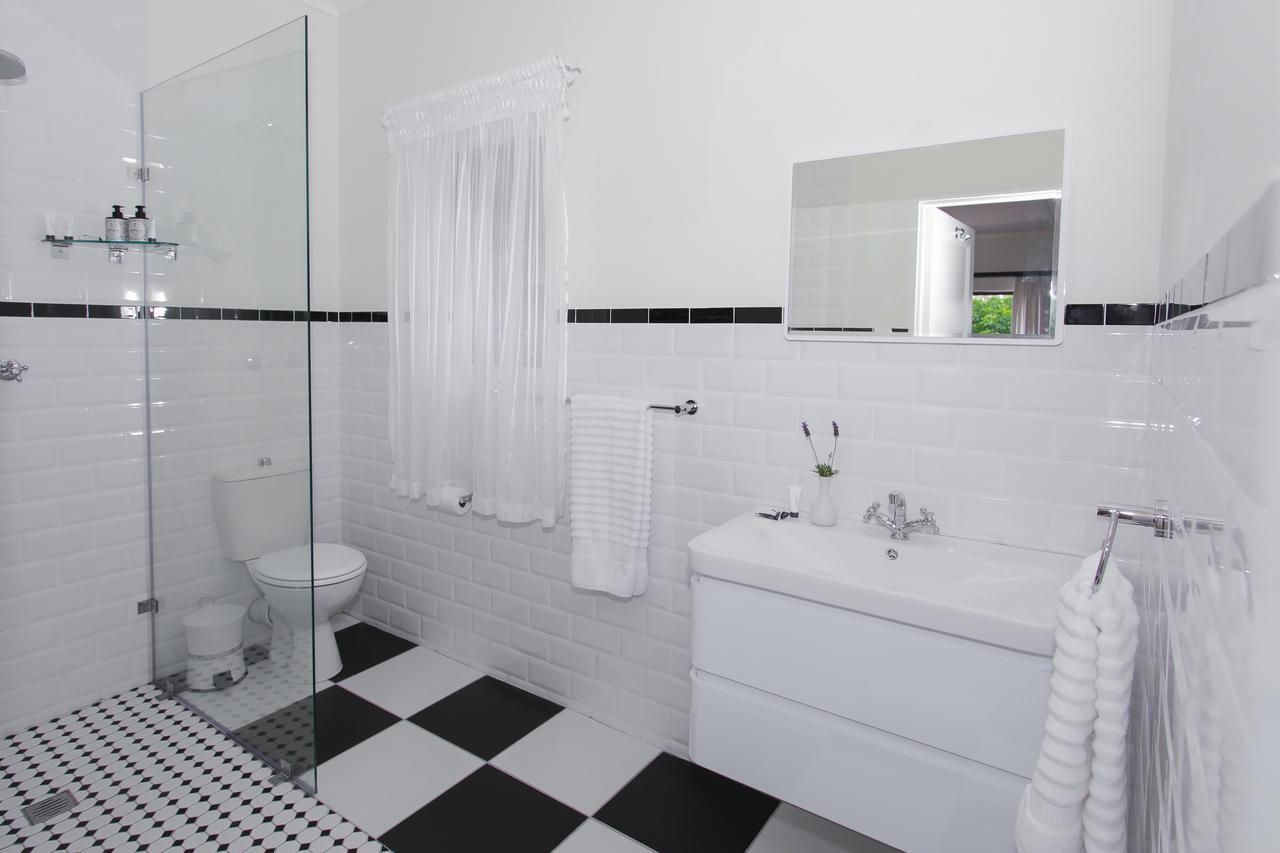 Hathaway Guest House East London Bagian luar foto