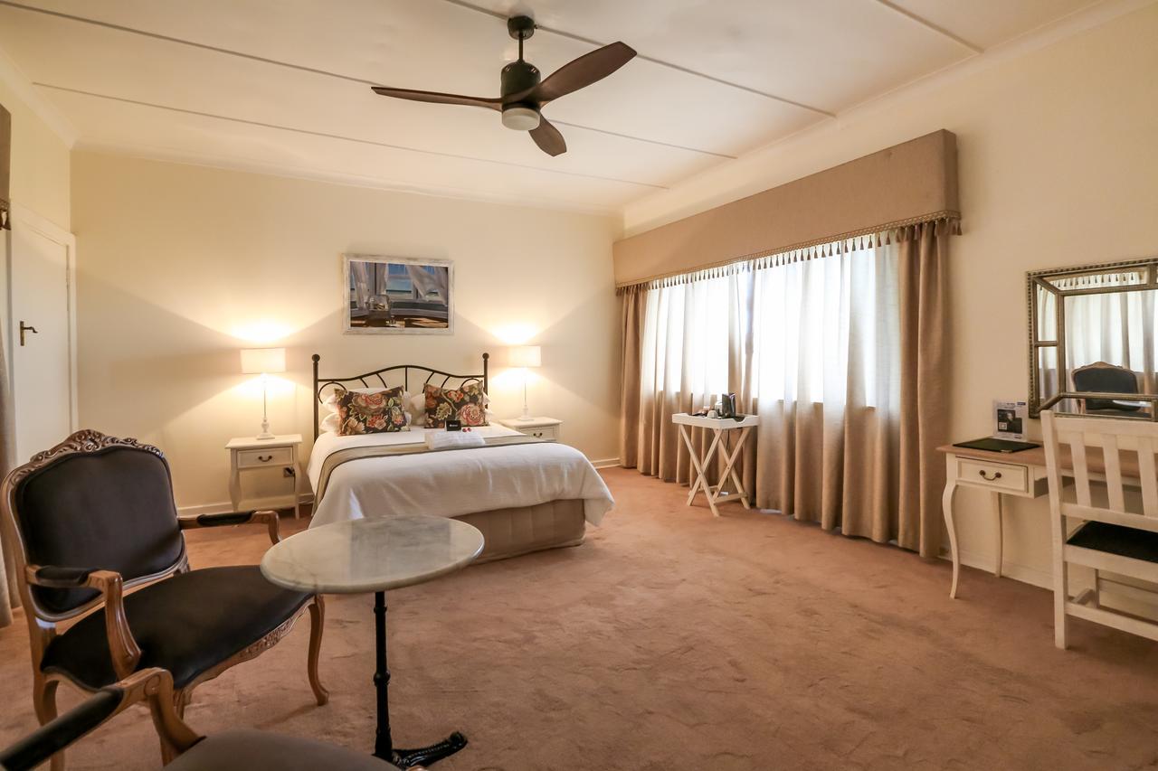 Hathaway Guest House East London Bagian luar foto