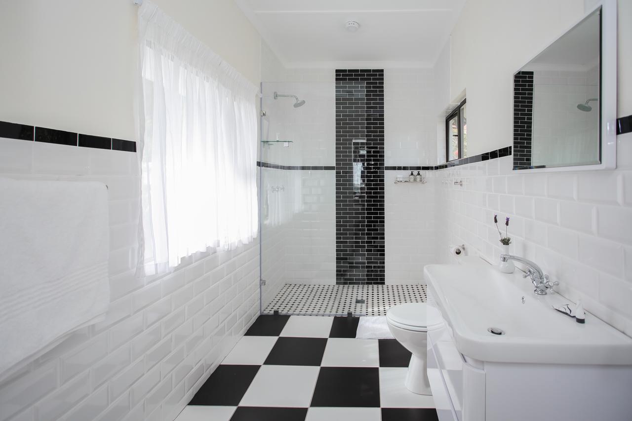 Hathaway Guest House East London Bagian luar foto