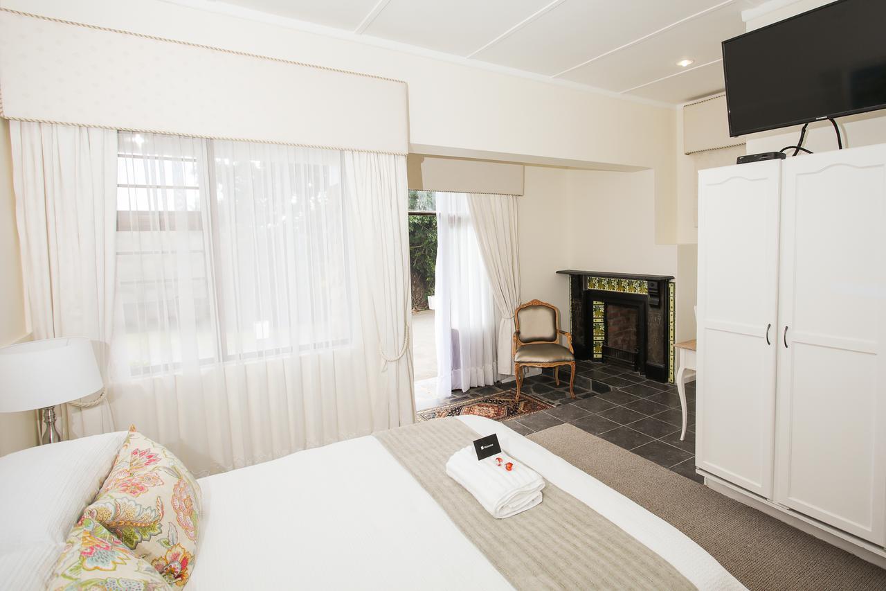 Hathaway Guest House East London Bagian luar foto