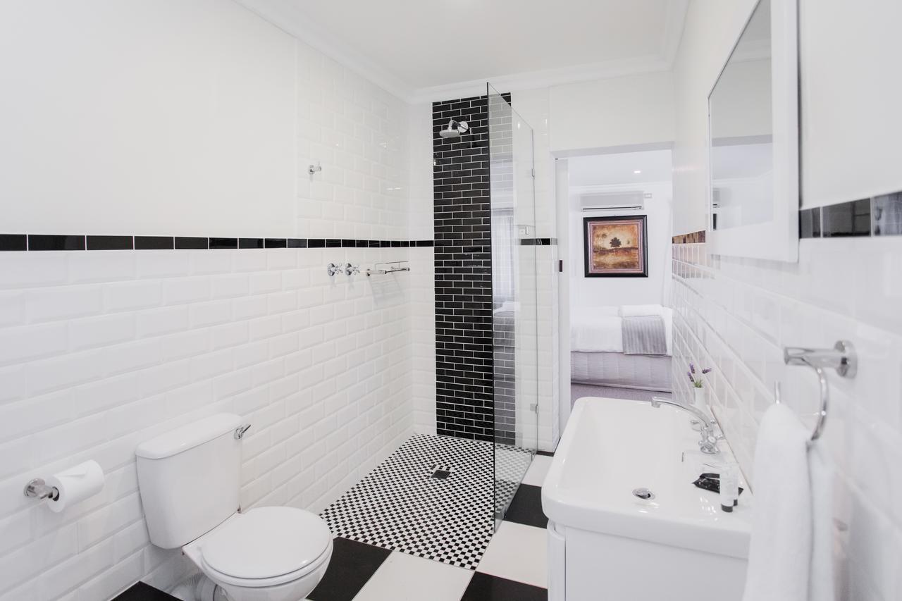 Hathaway Guest House East London Bagian luar foto