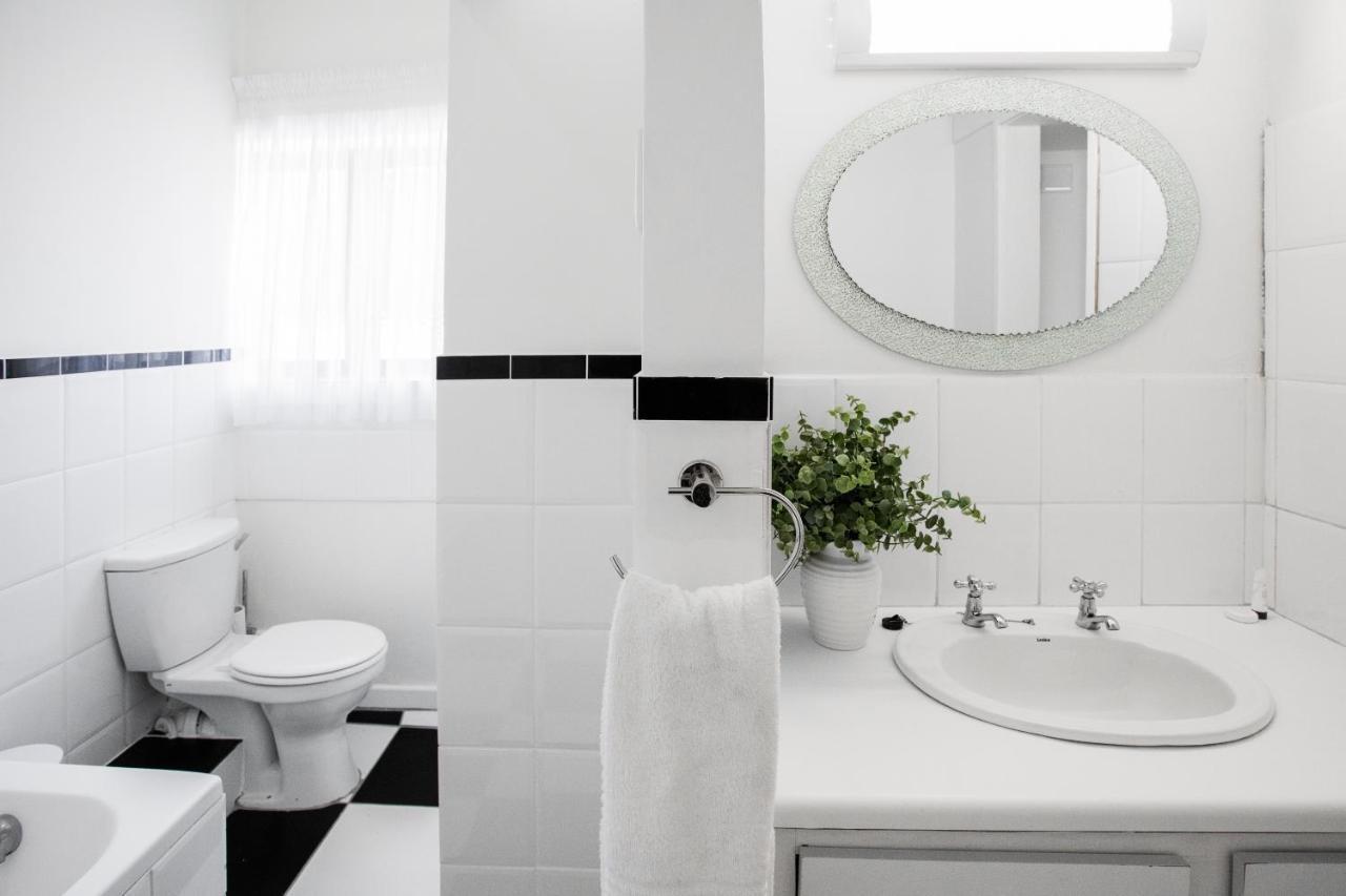 Hathaway Guest House East London Bagian luar foto